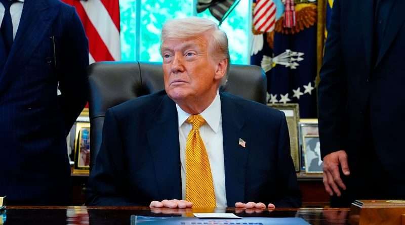 Trump barış anlaşması mesajı verirken, ABD İran tankerini hedef aldı